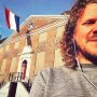 The flag is still, the wind is calm 🇳🇱
#kijkenhoedevlagerbijhangt #halfie #weekendeyes