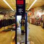 Selfie met I. In de Pearl River winkel. 