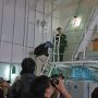 【FleetWeek 横浜艦艇公開】この手の船ではもうお決まりですが階段が非常用のごとく超狭いｗｗｗ しかも急だしｗｗｗ まあ客船じゃないからね()