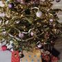 Merry Christmas everybody! Love and be loved. (En hooray voor het grootste cadeau!)