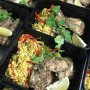 Zijn jullie bekend met Jamaicaanse jerk chicken? Fit foods heeft het nu op het menu staan als 'the Carribean Hips' deze komt samen met heerlijke Carribean rijst. @fitfoods.nl #dinner #lunch #food #carabean