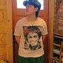マスターからいただいたＴシャツその１。お洒落すぎるぜぇ〜マイコージャクソン(●´∀`●)めっちゃカックイィ！！お気に入り登録に認定させていただきます(笑)背中にもスリラー顔したマイコージャクソンがいるのだよ。