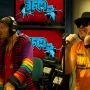 Helemaal vanuit Nieuw-Zeeland waren de mates van @TBCtwit hier en coverden zij @caroemerald! VET http://bit.ly/17qIhFC