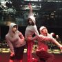 ベニバラ兎団、ユニット1の二日目公演も無事終了！ご来場の皆様ありがとうございました。明日は、ユニット1は休演日ですが、ユニット2.3の公演がございます！！当日券のご用意ありますので、是非中目黒ウッディシアターへ！！ユニット3は15:30、ユニット2は19:00開演です☆
