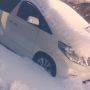 ぬあーおうち周りと駐車場と車と雪かき大変ですたー腰痛いー