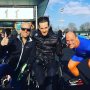 Iedereen- ik ook- heeft altijd de mond vol van #nevergiveup. Maar als er iemand weet wat dat is, dan is dat @christijn_groeneveld. Geniale topschaatster, die in de bloei van zijn leven met 60 km per uur tegen een te hard opgepompte boarding knalde. Dwarslaesie, weg carrière, maar niet weg leven. Ik heb hem nu twee keer gesproken en ben voor de tweede keer stil. Nooit meer zal hij schaatsen. Maar dat boeit hem niet meer. Hij heeft andere doelen en daar trekt hij zich nogal mannelijk aan op. Hij haf een sterk lijf, maar hij heeft vooral een strong mind! Keep going!