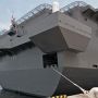【よこすかYYのりものフェスタ2015】艦尾には艦名である「いずも」のマーキング 直線的なデザインが今風な希ガス