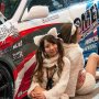 【東京オートサロン2016】一部のブースがキモオタがお姉ちゃんにポーズを要求、撮影会みたいになってた・・・ ジジイ共いい加減にしろ このカス共が！ m9(ﾟдﾟ)っ