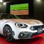 【AUTOMOBILE COUNCIL 2016】同社初のオープンスポーツとなる新型アバルト124スパイダー お値段は約390万円 本家ロードスターよりこっちのがカッコ良いな  