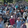 【ひたち海浜公園2016】続々とやってくるお客さん ここはコミケ会場かよｗｗｗｗｗ 