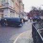 En dan is je kantoor opeens het decor van de Kidnapping F. Heineken film!