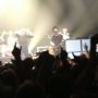 Billie Joe haalt 'n gebarentolk on stage tijdens Boulevard of broken Dreams. Geluid staat hard genoeg hoor :) #SXSW13
