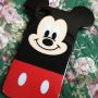 iPhoneカバーを変えましてん(ﾉﾟ∀ﾟ)ﾉお鼻カバー、、今までありがとう。でもiPhone 5sに変えたらまた鼻にします(笑)しばらくはコレで女の子らしくしとく。