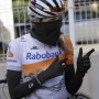 Who's this girl? #RaboLiv #livbeyond #gsgcyclingwear #girohelmets #oakly #cycling #womencycling