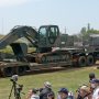 【下志津駐屯地創設62周年記念行事】パワーショベルも迷彩塗装されてるだけで強そうｗ 