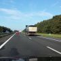 En dan staat er ook nog ineens een vrachtwagen stil op de rijbaan. #voorthuizen