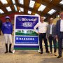 Vanavond hebben we bij de Foundersbijeenkomst 2016 bekend gemaakt wie mijn nieuwe hoofdsponsoren zijn:
Bavaria, Van Kessel Olie en Haegens Kraanverhuur. Super dat zij mij gaan steunen richting @rio2016 enorm #Trots en #Blij. Ook Voetinstituut Penninx heeft zich aangesloten bij de Foundation 2016. Morgen meer bericht en natuurlijk foto's ed van deze fantastische avond. #RuitersInOranje #SamenMet