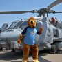 【厚木基地日米親善春まつり2016】こっちにいるシーホークにはマスコットキャラみたいのが張り付いてたｗ d(o・д・)bｸﾞｯｼﾞｮﾌﾞ 