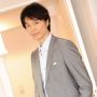 今日はメールせん！とか言いながら、どうしても『長谷川博己に似ている』ってことが言いたかったので画像つきでそれは言った。長谷川さんに似ていると言われて嬉しくないオジサンはおらんはずや！！