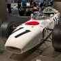 【オール ホンダF1マシン特別展示】フロアに入って最初に目に飛び込んでくるのは1965年のメキシコGPでホンダがF1初勝利を飾ったRA272 