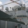 【FleetWeek 横須賀艦艇公開】天幕は何本ものロープでがっちり固定されていますね これは取ったり付けたりするのメンドイなｗ