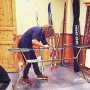 Skis prepping for the first Swedish snow 🇸🇪❄️❄️ >> Rode 0 // -3
#vasachallenge #oldhabits #wax