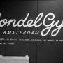 "Ja heur! Een helemaal gloednieuwe, glinsterende, verse gym. Ready to get its sweat on. Vondelgym nummer twee is een feit. En wel in Amsterdam Oost aan de Wibautstraat." Nieuw blog van @fannetiek over onze nieuwe gym! Link bio. #vondelgymoost #fannetiek #opening