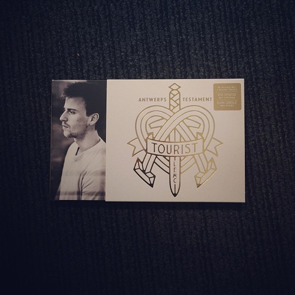 Eerste exemplaar van @TouristLeMC's re-release 'Antwerps Testament' is binnen! #Tourist