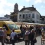 Best bizar. Er kan vrij weinig worden gedaan qua opbouw #zhm14 tot de markt weg is.