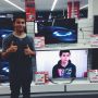 EPIC. @WaltEggink heeft de TV's in de MediaMarkt gehackt... Tijd voor wat zelfpromotie!