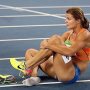 Schitterend zeg, die teleurstelling bij @dafne_schippers Wat een topatlete. Zo hoort het. Je komt voor goud. Dan mag je balen als je zilver krijgt. Of zoals Thijs Zonneveld vorige week zo mooi schreef; wie tevreden is met zilver, zal nooit goud winnen.
Trots op Dafne! #olympics
