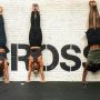 Lady Lancaster met haar stagiaires! 💪

#repostdetrainers #handstand #mobility #movement @franziska_lancaster @niradjj @sennasensasen