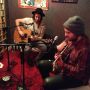 De boys van @kensingtonband verzorgen de achtergrondmuziek van #Swijnenstal. Net zo makkelijk!