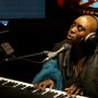 Dat was laidback wakker worden met @lauramvula, wat een stem! Ik doe nog ff m'n ogen dicht, hmmm.. http://bit.ly/WIQEYJ #3FM