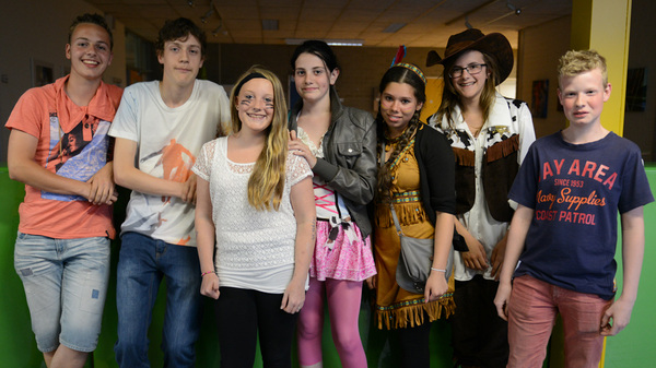 Op @rodenborch #rosmalen is het thema van het schoolfeest vandaag Wild Wild West