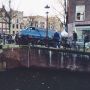 Hoofdrol spelers van de Heineken ontvoering rijden net per ongeluk de ontvoeringsbus in de prak...
