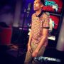 Lekker fout shirtje, relax aan de soundcheck... Ik ben excited! @Stromae in the building! #3FM